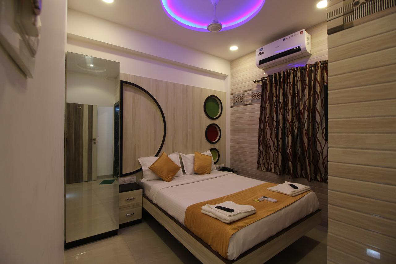 Golden Residency Hotel Mumbai Exterior photo